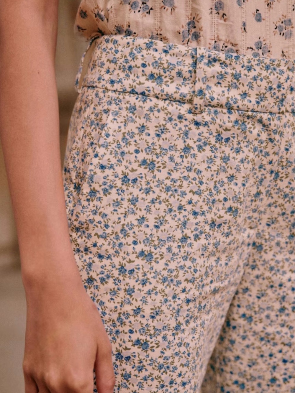 Sezane Blue and Cream Floral Cotton pants